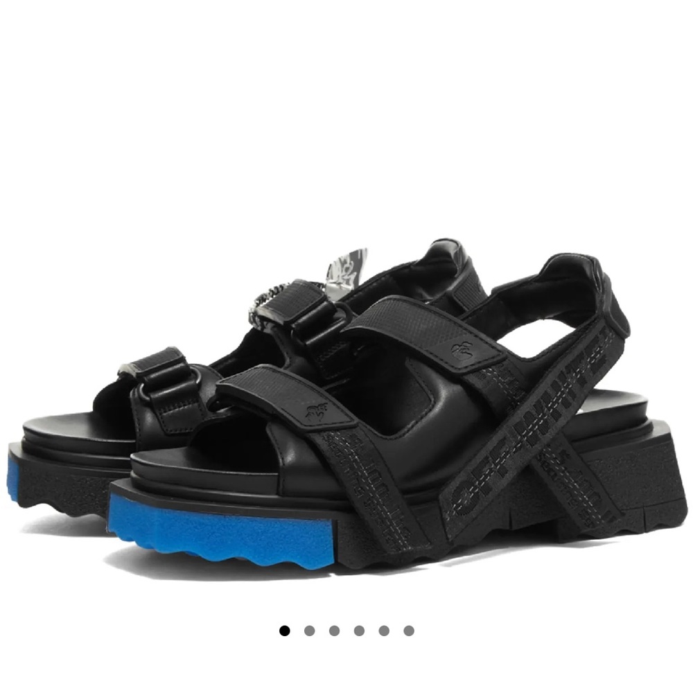 OFF-WHITE
Trek Sandal Sponge
Black/Black size 38 (8)